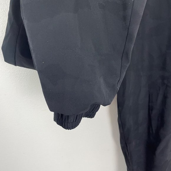 Athleta Woman's Sz 4 Black Brooklyn Textured Lined Jogger Camo Lux Travel - Picture 4 of 12